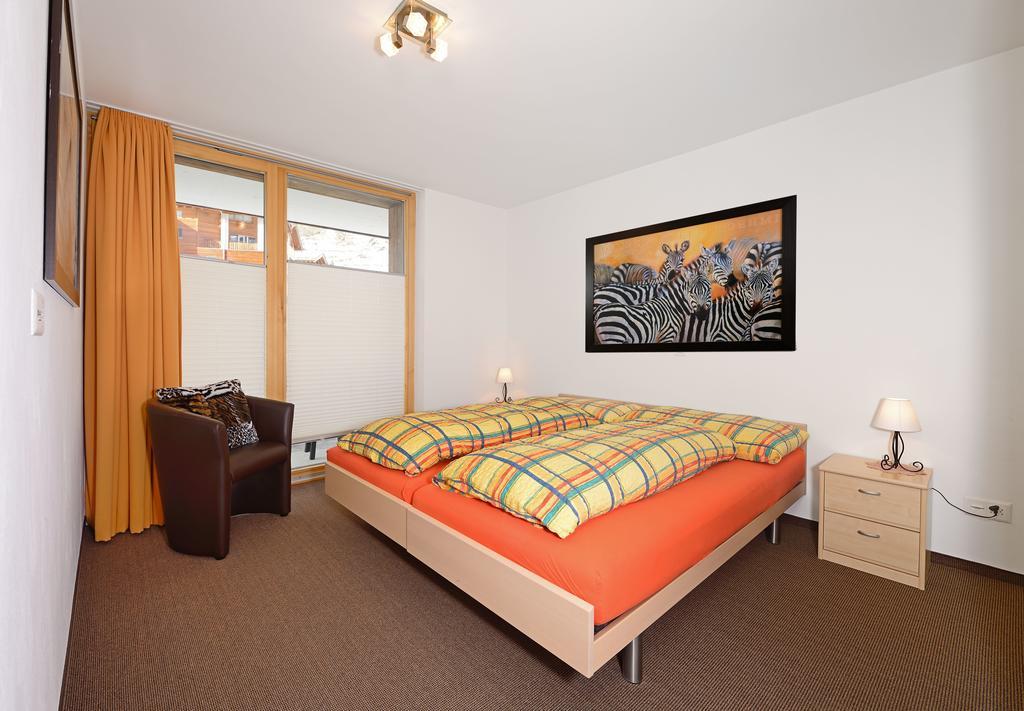 Ferienwohnung Haus Achilles Zermatt Szoba fotó
